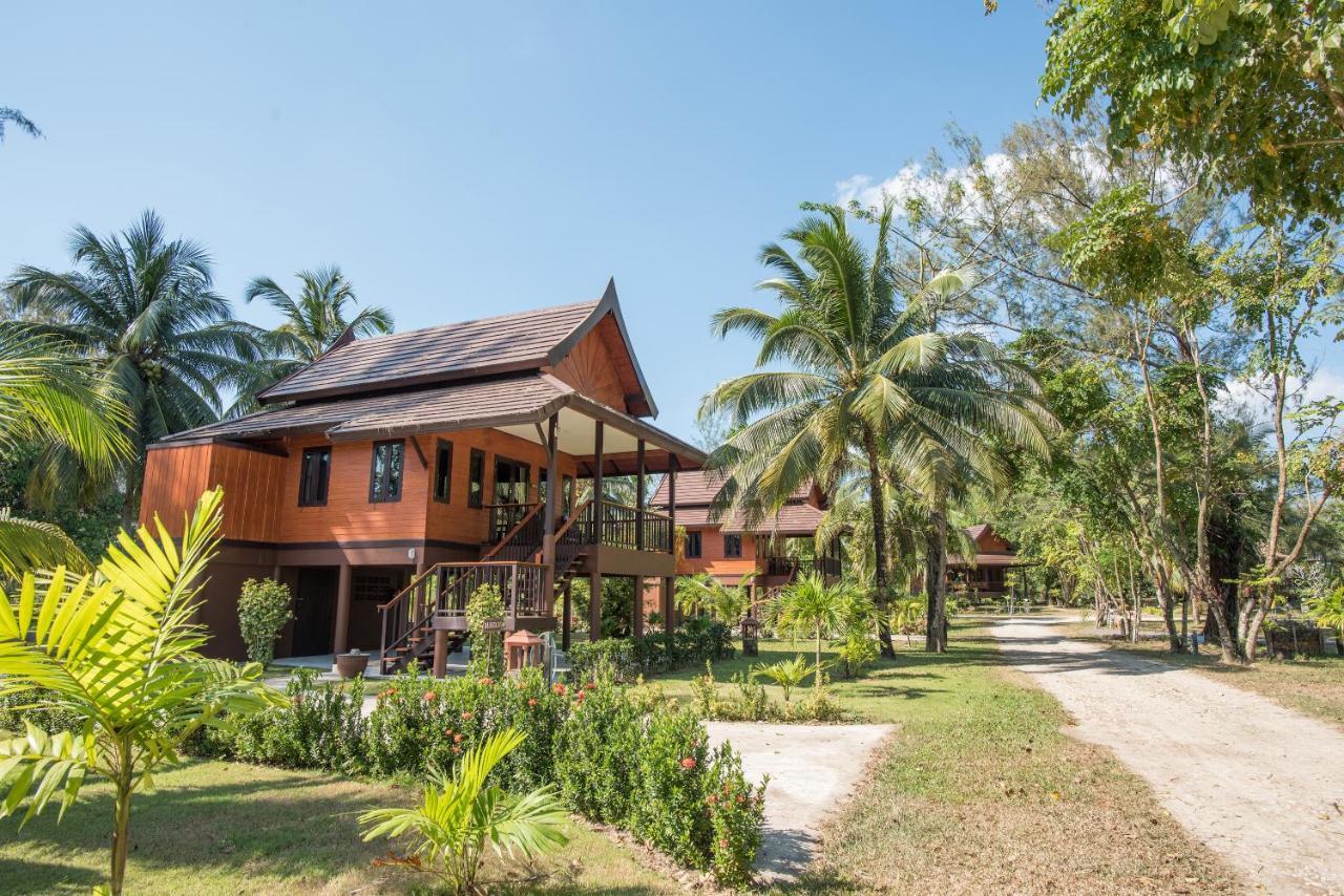 Thailife Wellness & Meditation Resort- Sha Plus Khao Lak Exterior photo